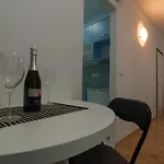 Gal Apartment
